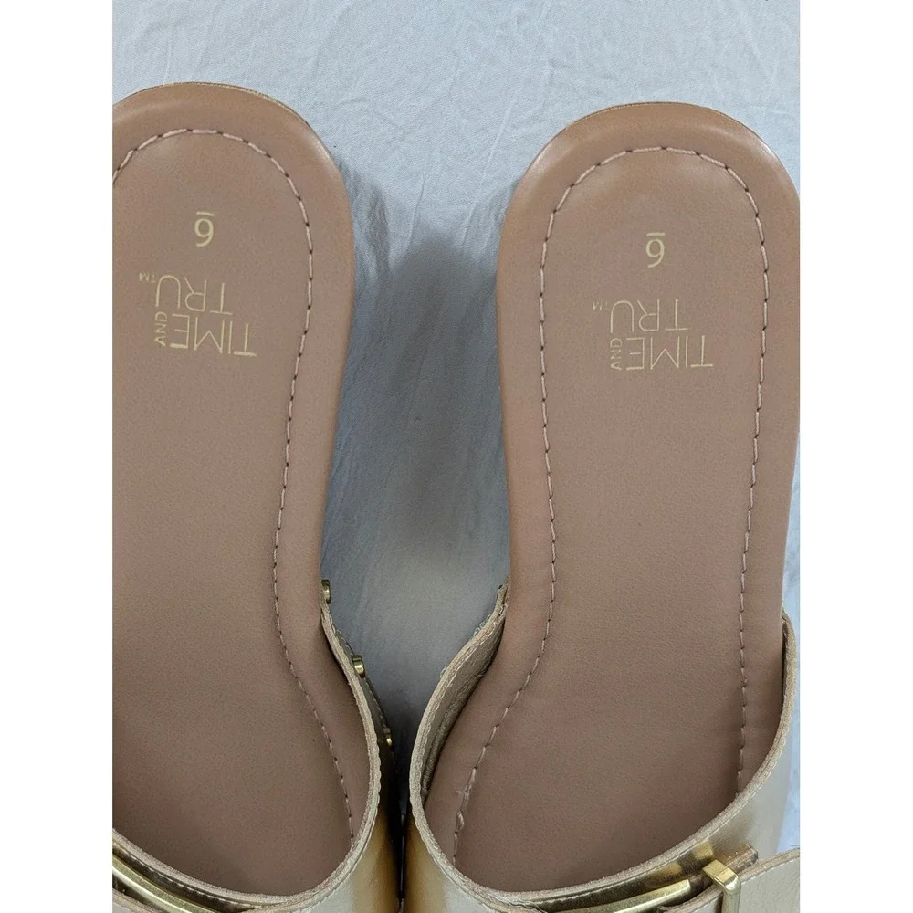 Time and Tru Gold Metallic Wedge Sandals 6 Cork Platform Studded Buckle Glam